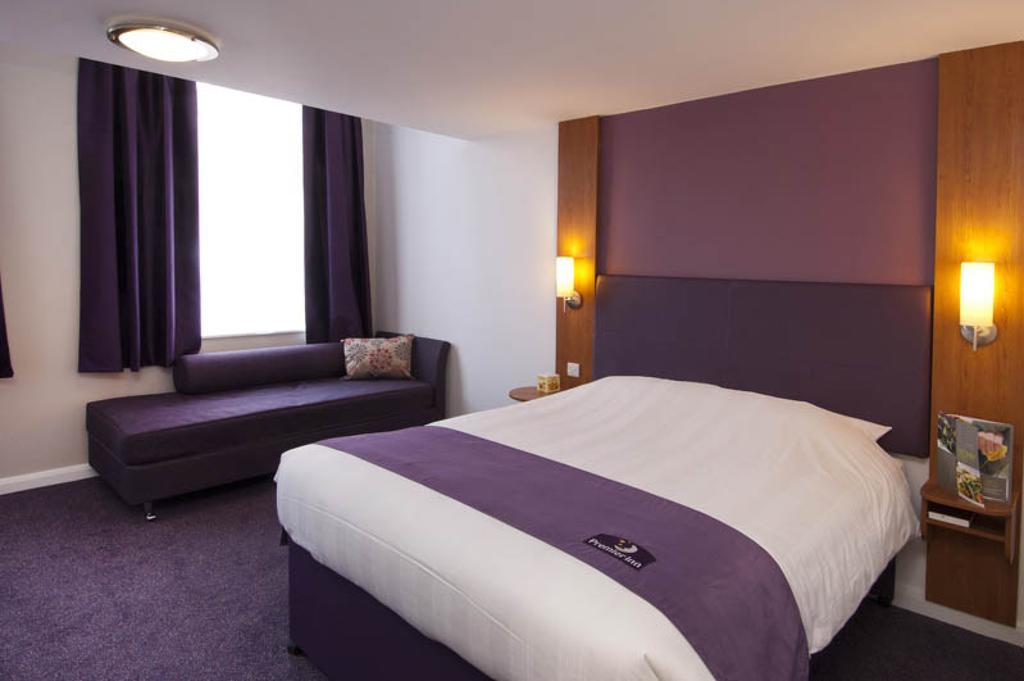 Premier Inn Manchester - Heaton Park Zewnętrze zdjęcie