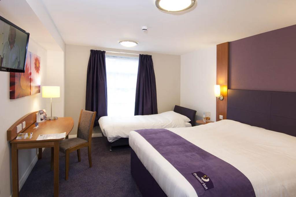 Premier Inn Manchester - Heaton Park Zewnętrze zdjęcie