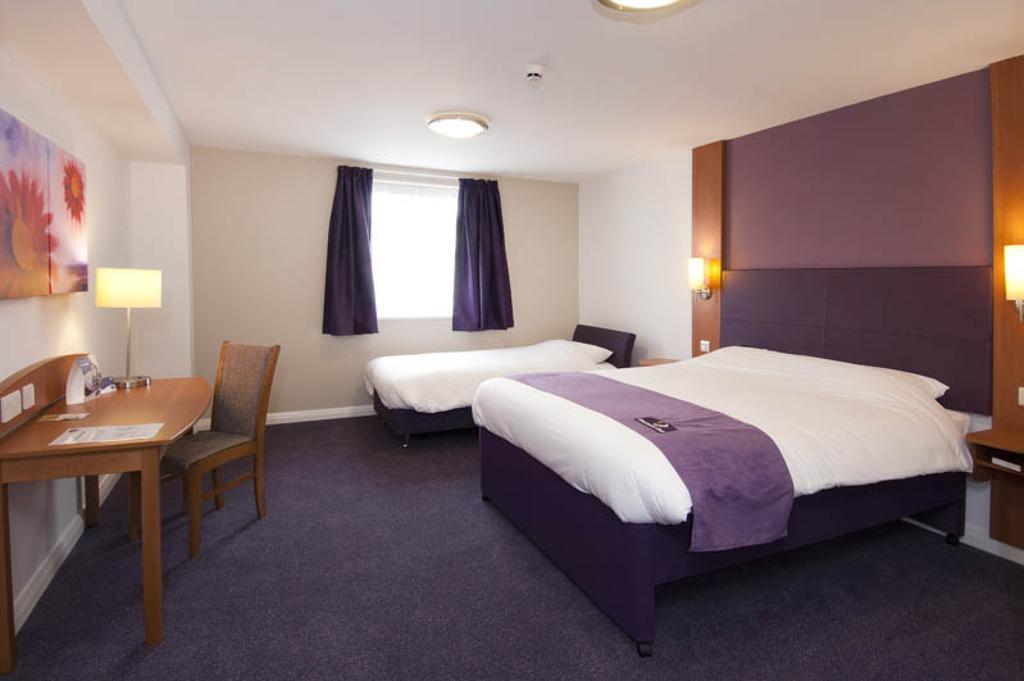 Premier Inn Manchester - Heaton Park Zewnętrze zdjęcie