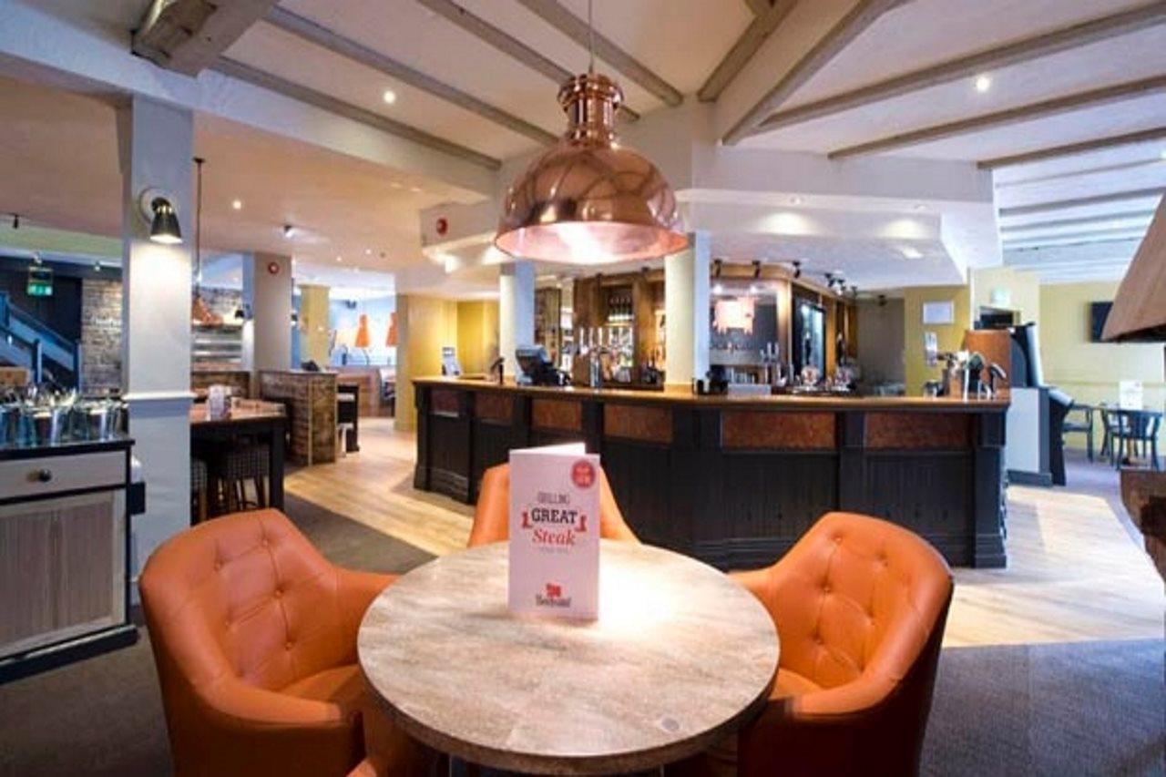 Premier Inn Manchester - Heaton Park Zewnętrze zdjęcie